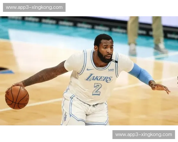 湖人体系漏洞分析 侧翼防守缺陷与进攻发起单一制约战术执行力